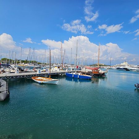 Face Port Vauban - En Plein Coeur Du Vieil Antibes Apartment Екстериор снимка