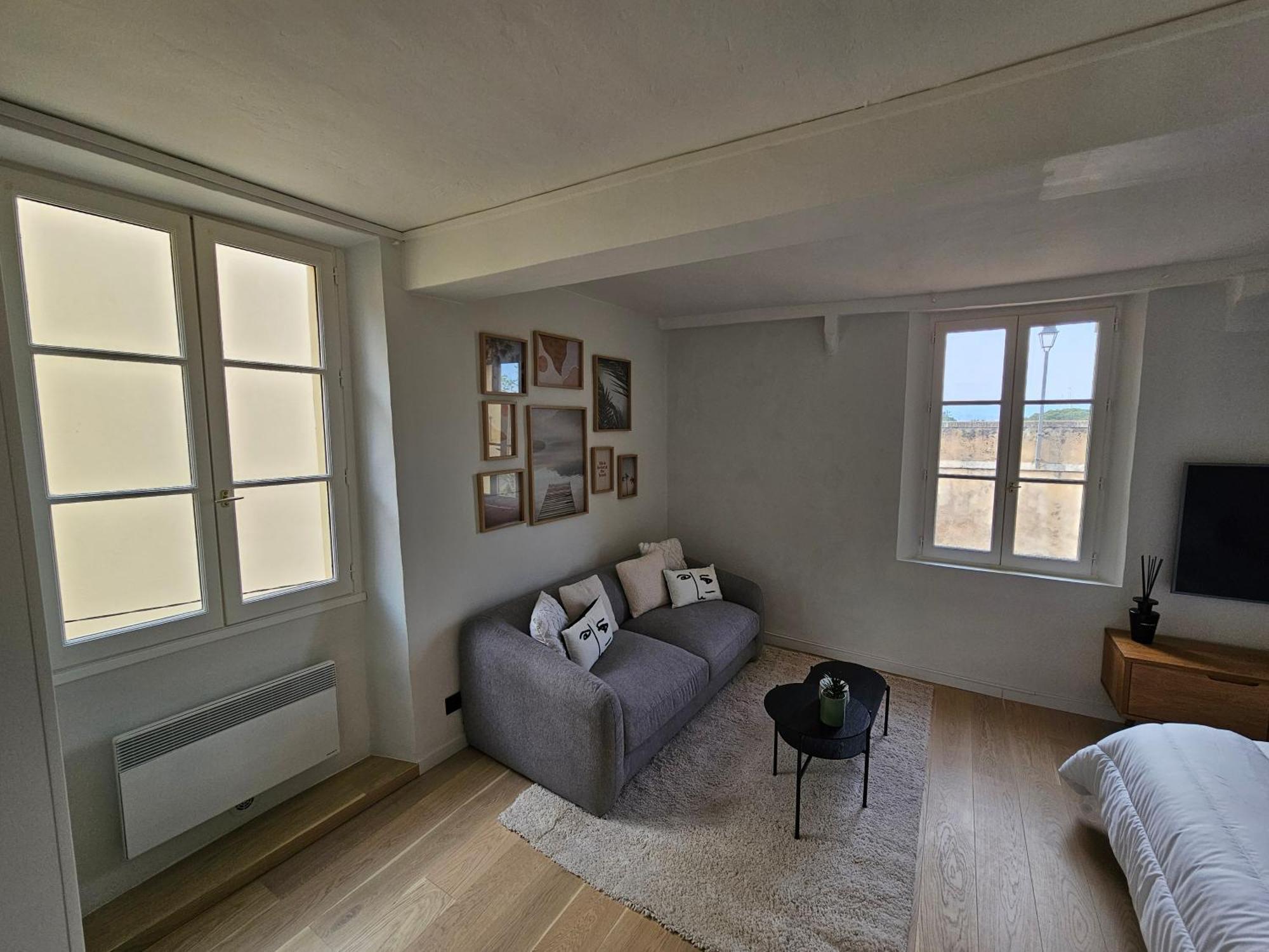 Face Port Vauban - En Plein Coeur Du Vieil Antibes Apartment Екстериор снимка