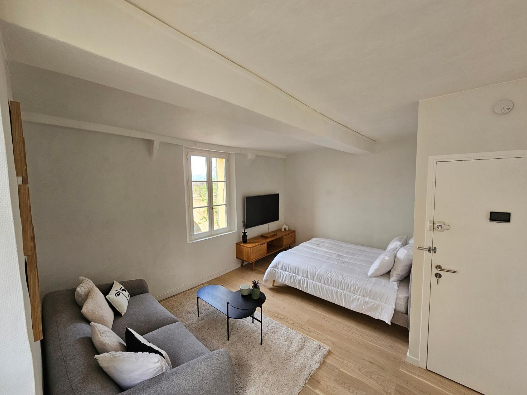 Face Port Vauban - En Plein Coeur Du Vieil Antibes Apartment Екстериор снимка