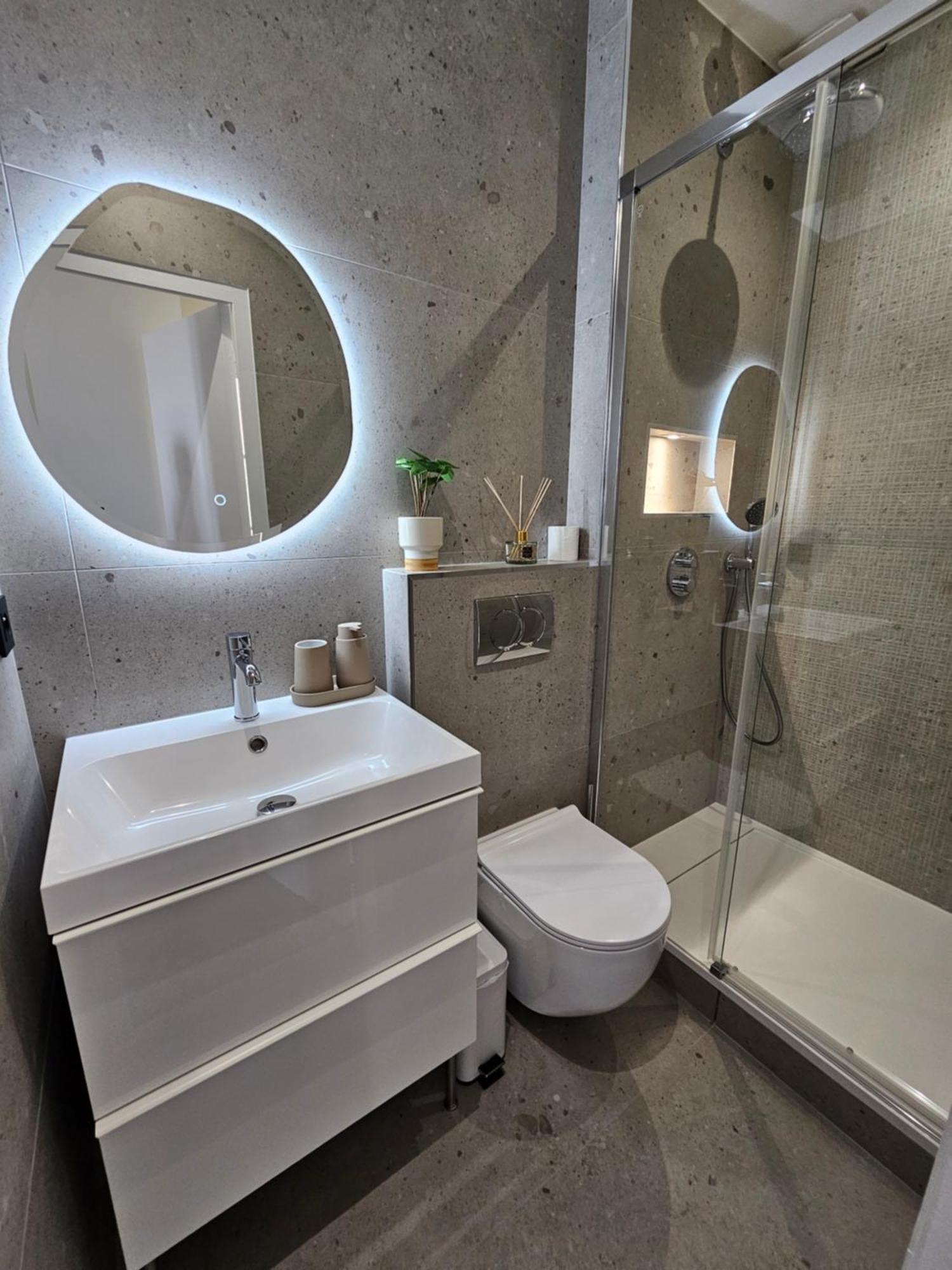 Face Port Vauban - En Plein Coeur Du Vieil Antibes Apartment Екстериор снимка